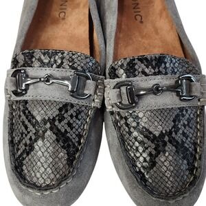 VIONIC Women's Suede‎ & Snakeskin Leather Flat Loafer Moccasin Charcoal Gray 7.5